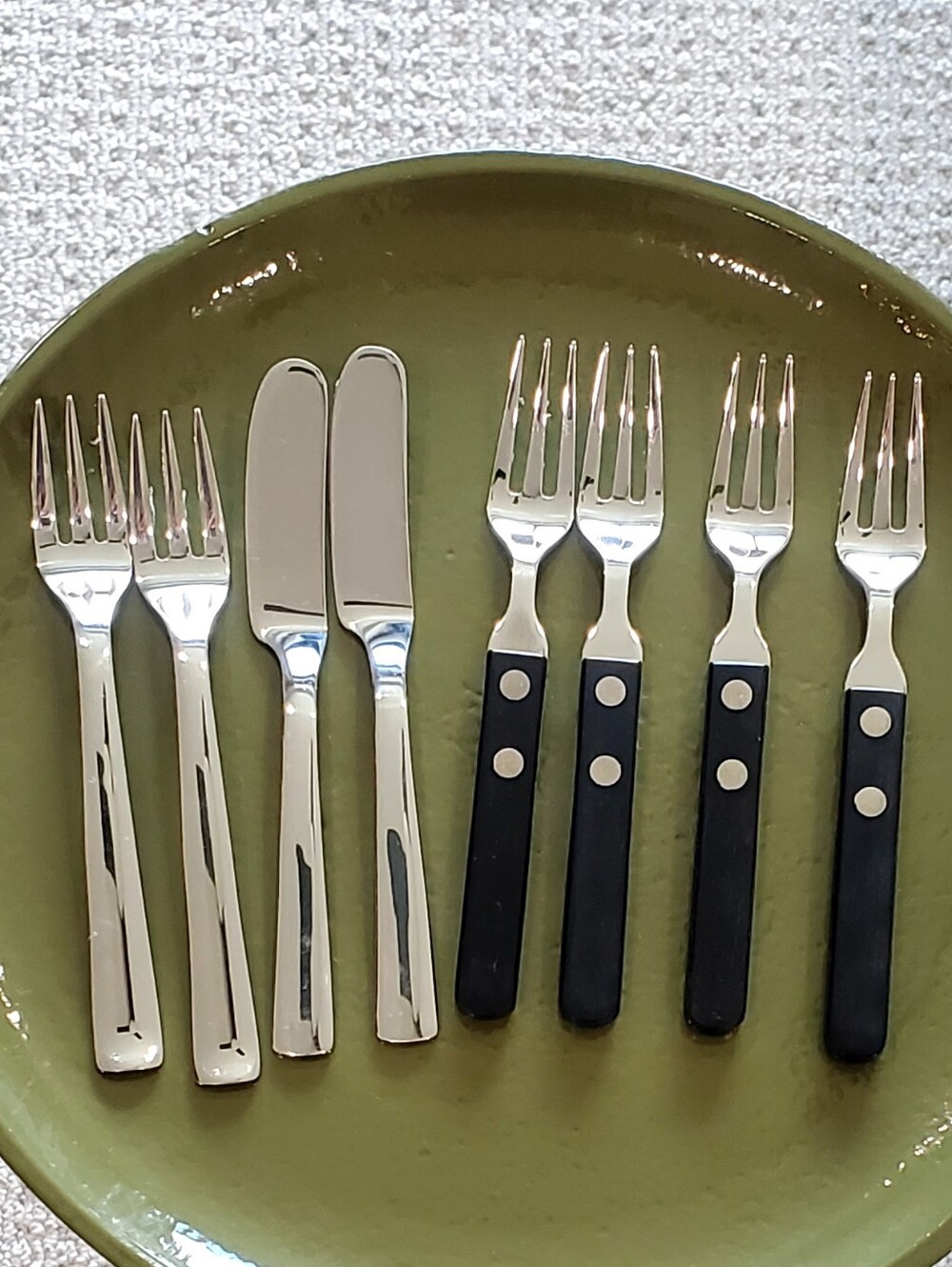 Helmick Robert Welch 8pc Vtg 18/8 Stainless Korea Cocktail Forks/Knife Spreaders